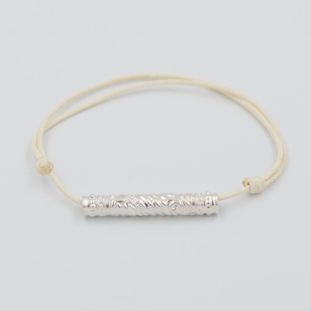 KATHA THOM SILVER IVORY