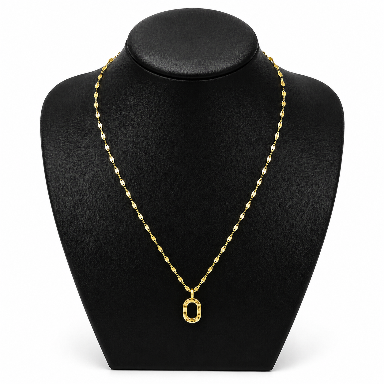 COLLIER WITH O PENDANT